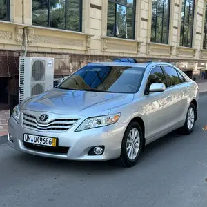 Toyota Camry, 2011