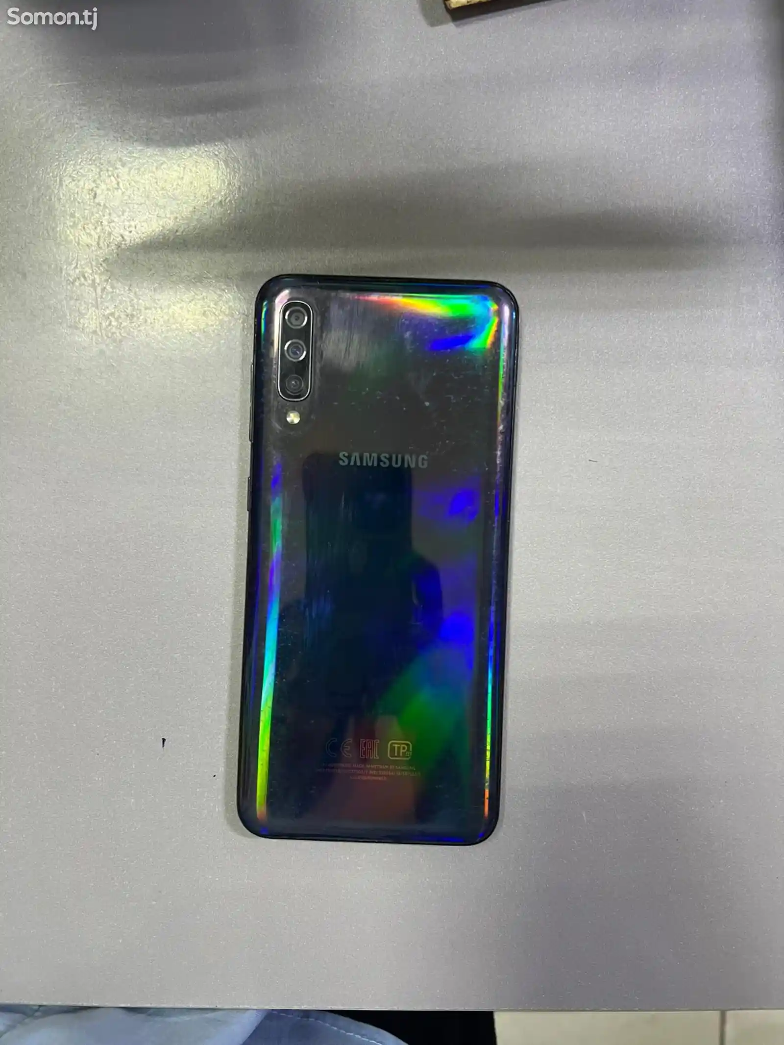 Samsung Galaxy A50-4