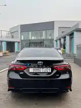 Toyota Camry, 2018-3