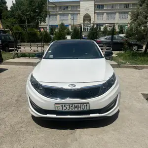 Kia K5, 2012