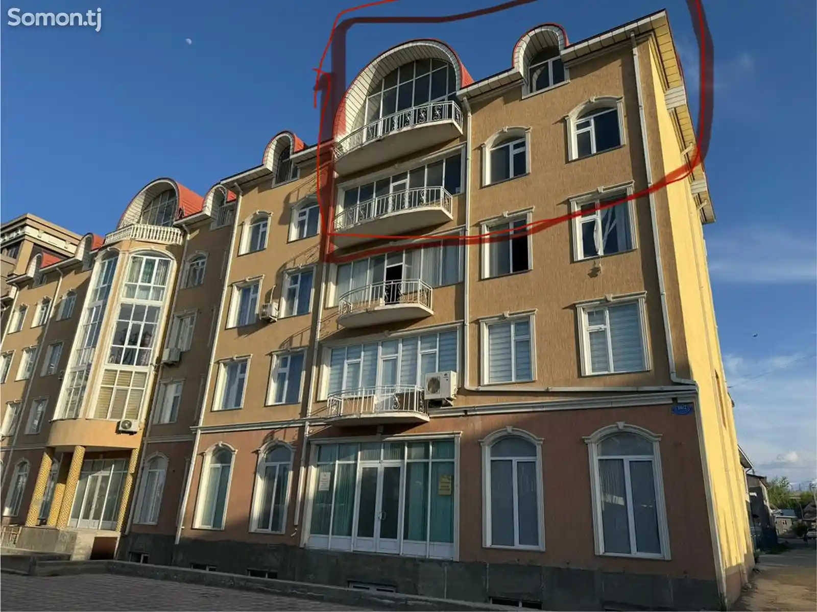 6-комн. квартира, 4 этаж, 218 м², ру ба руи Хукумат-1