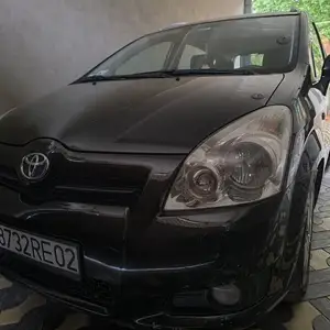 Toyota Corolla Verso, 2008