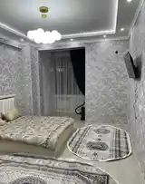 2-комн. квартира, 7 этаж, 70м², Сомони-6