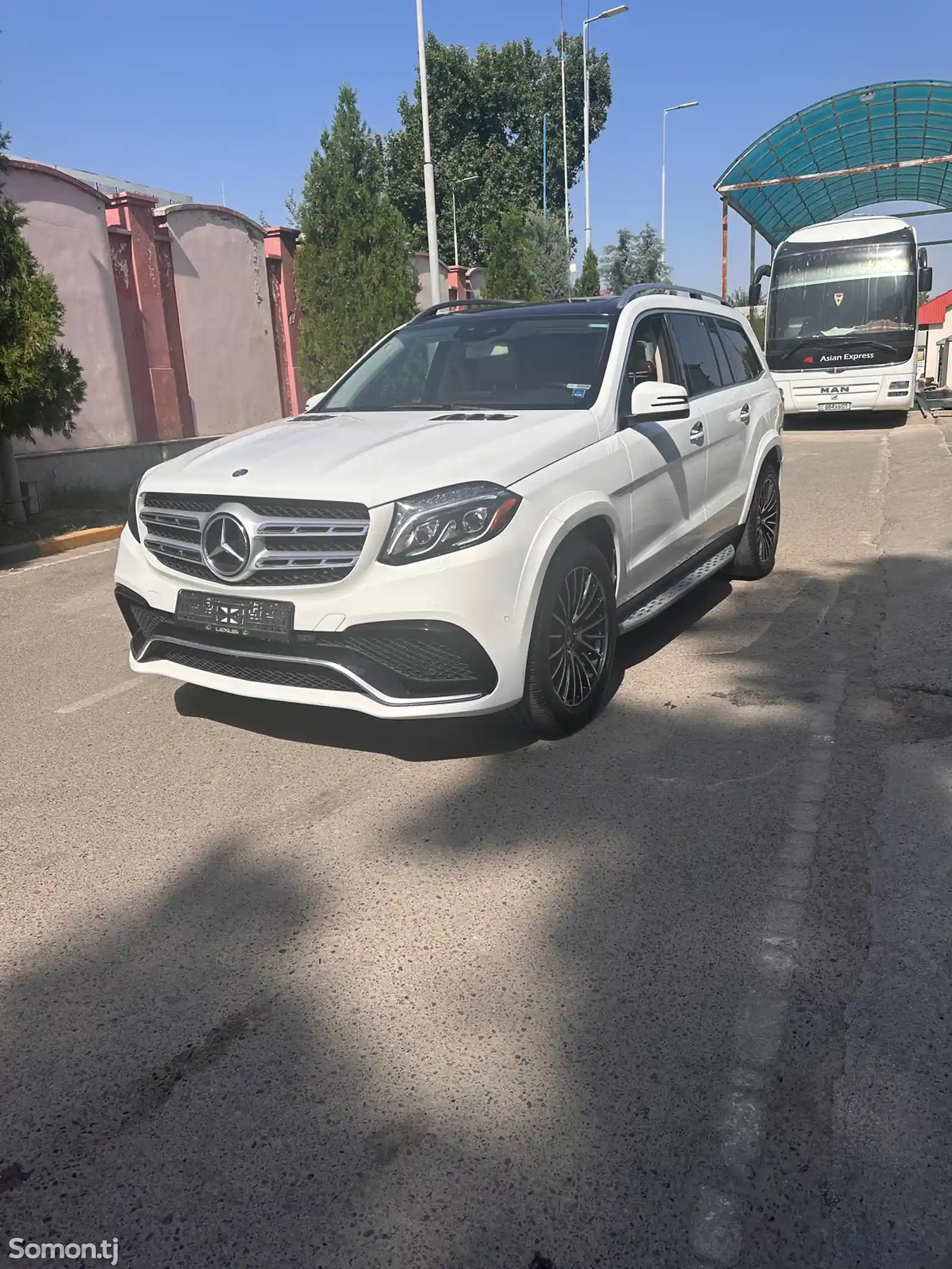 Mercedes-Benz GLS, 2017-1