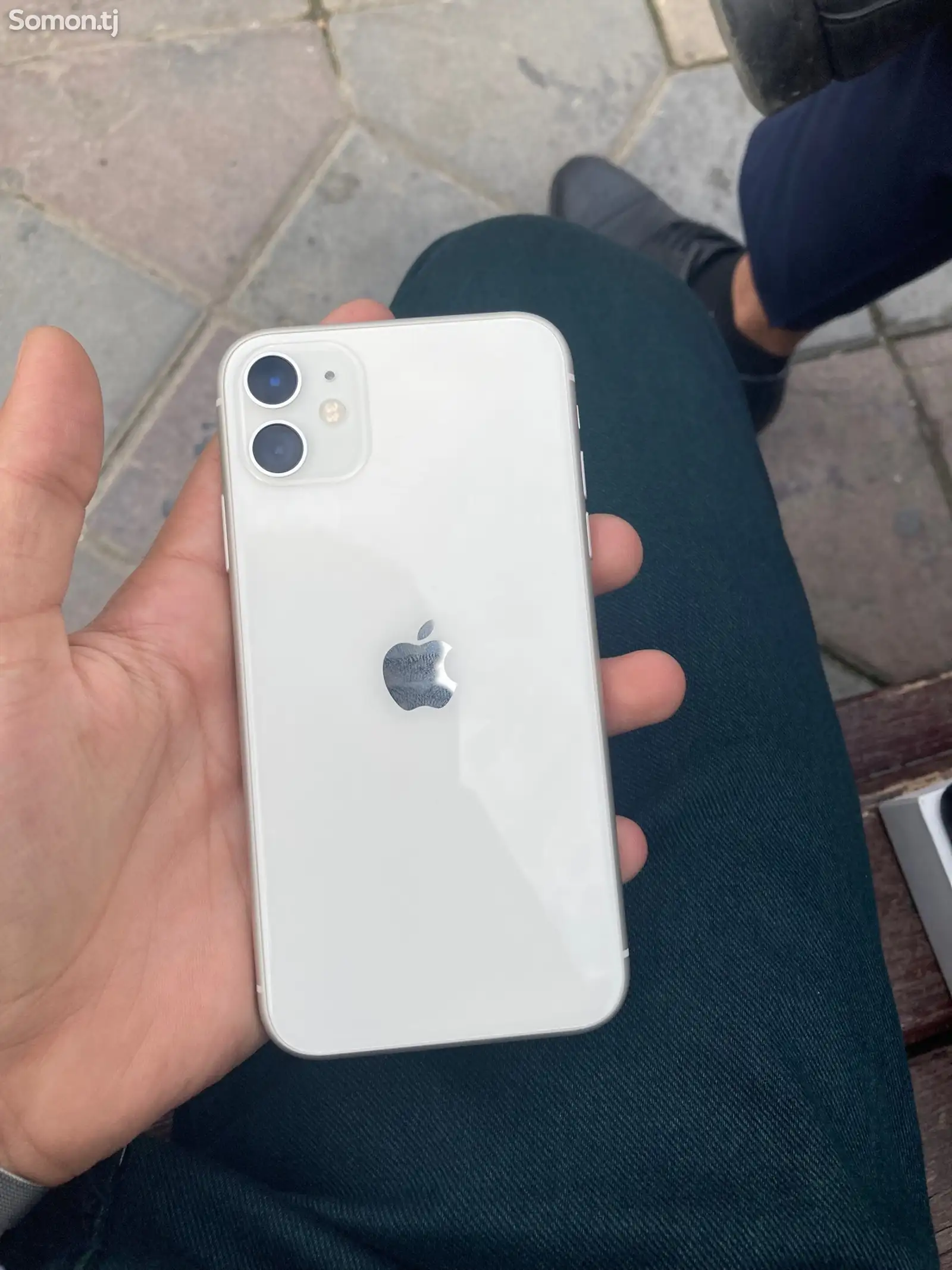 Apple iPhone 11, 64 gb, White-1