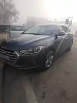 Hyundai Elantra, 2018-7