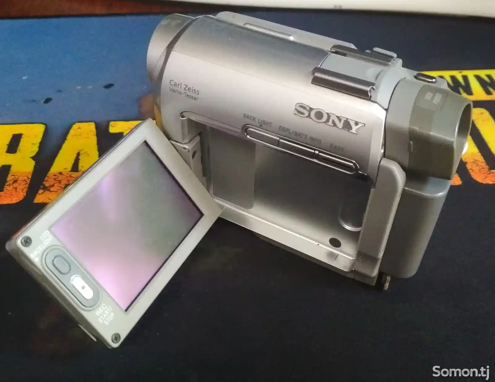 Кассетная мини DV видеокамера Sony DCR-HC18E-2