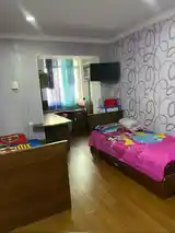 2-комн. квартира, 3 этаж, 60м², 18 мкр-4