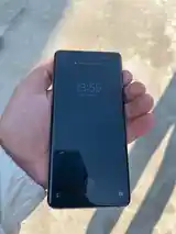 Samsung Galaxy S10 Plus-3