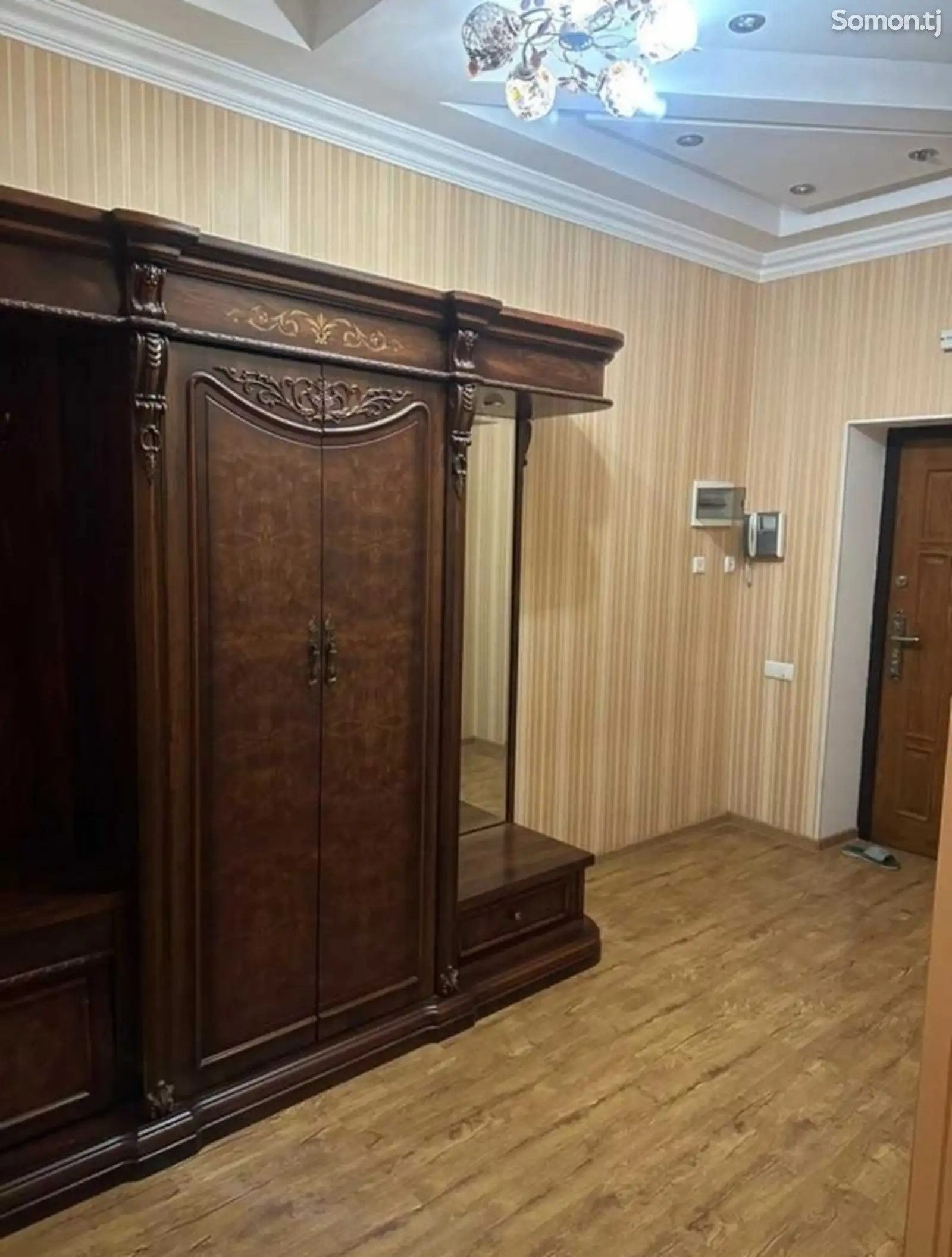 3-комн. квартира, 6 этаж, 132м², И.Сомони-1