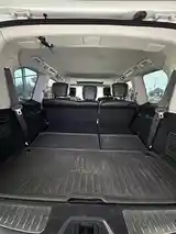 Nissan Armada, 2018-9