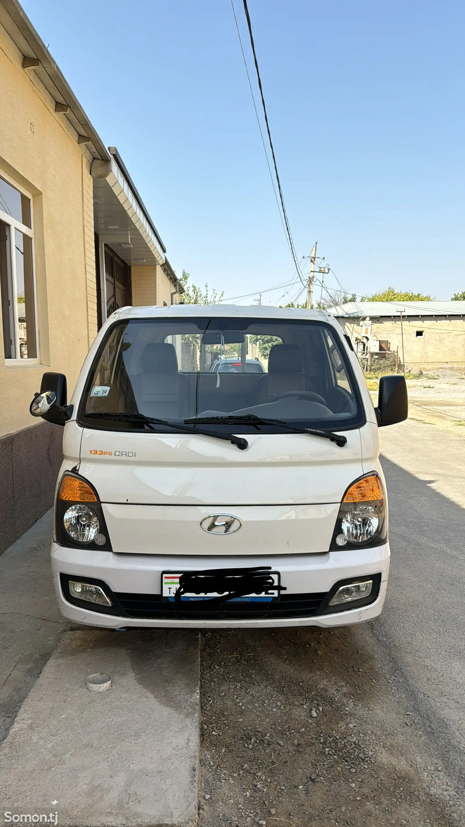 Бортовый автомобиль Hyundai Porter, 2015-1