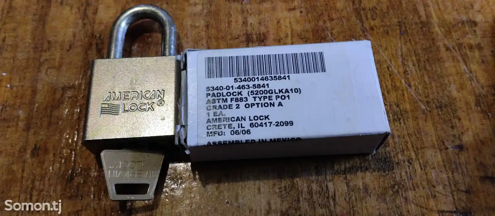 Навесной замок American Lock