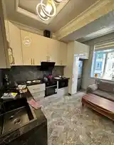 3-комн. квартира, 10 этаж, 116м², Молодежный-7