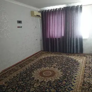 3-комн. квартира, 5 этаж, 70 м², 8 мкр