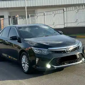 Toyota Camry, 2015