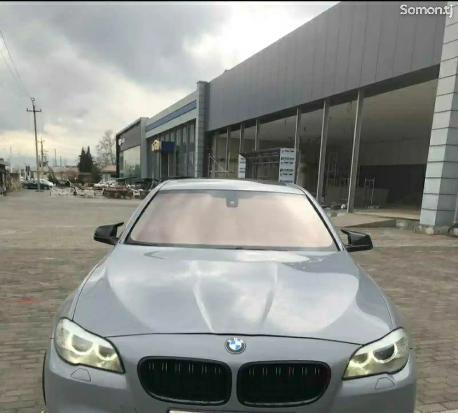 Лобовое стекло антиблик йодовое на BMW F10-2