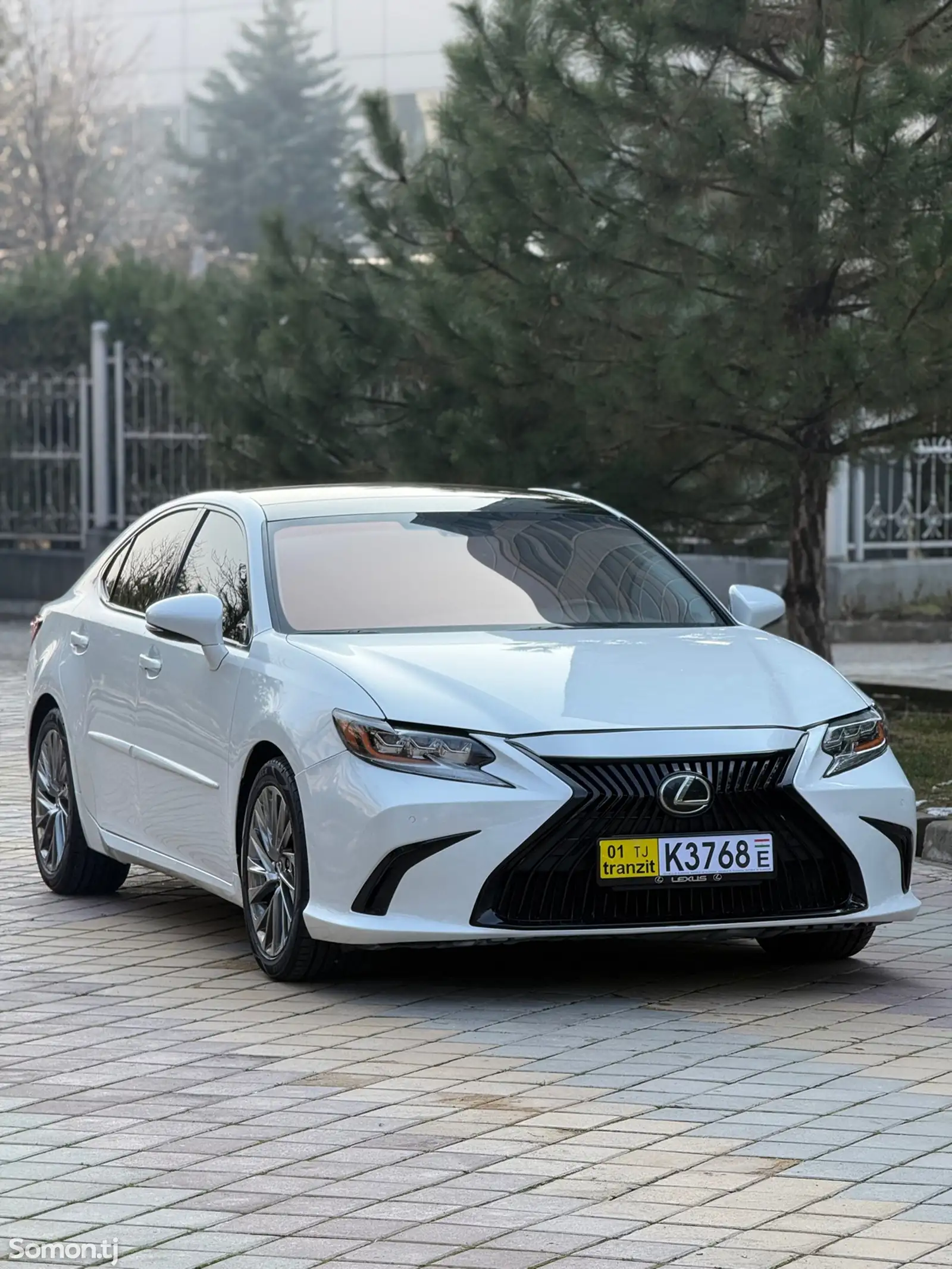 Lexus ES series, 2013-1