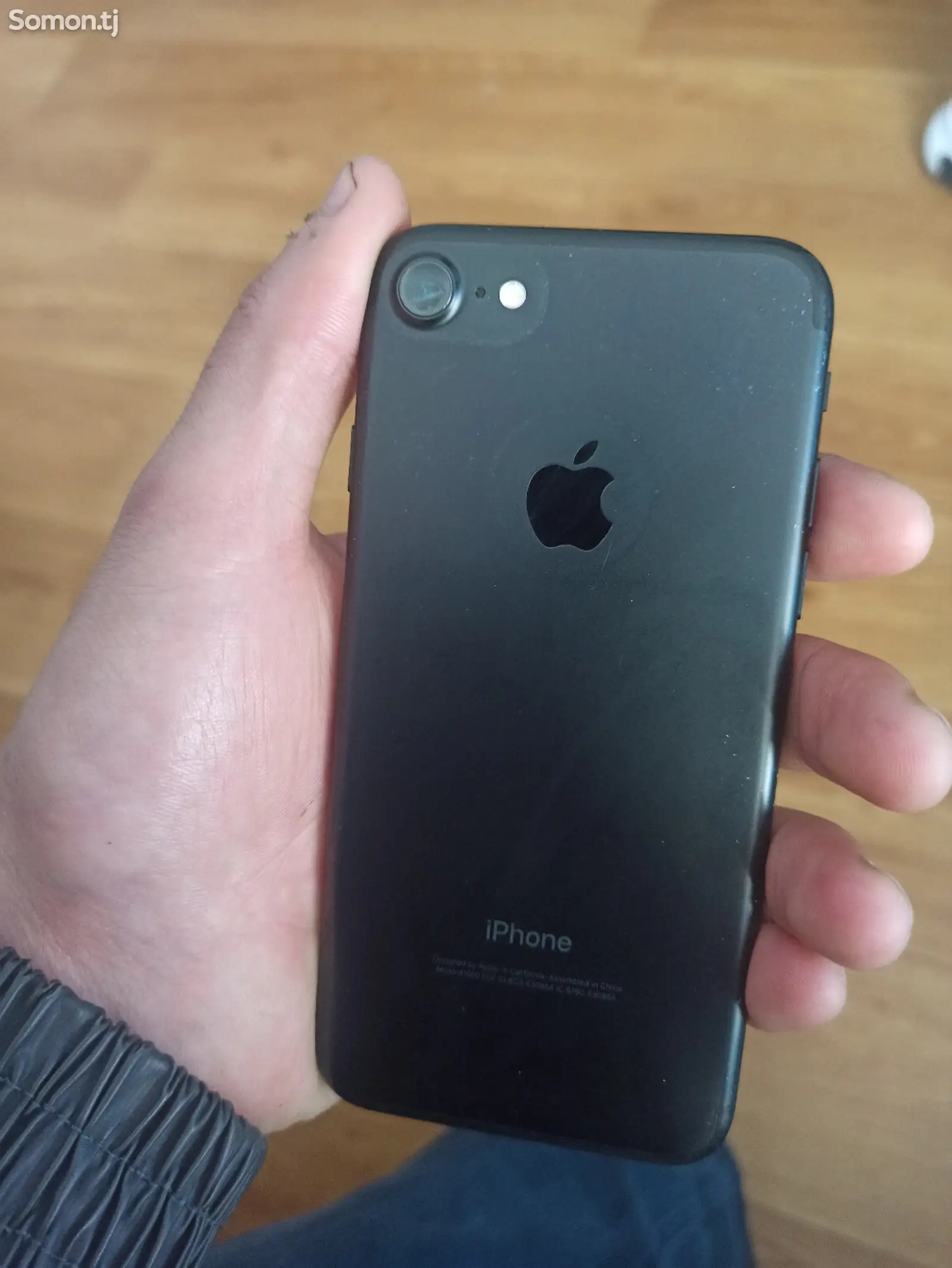 Apple iPhone 7, 32 gb-1