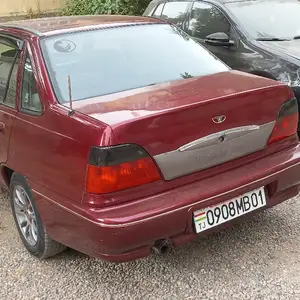 Daewoo Nexia, 1996