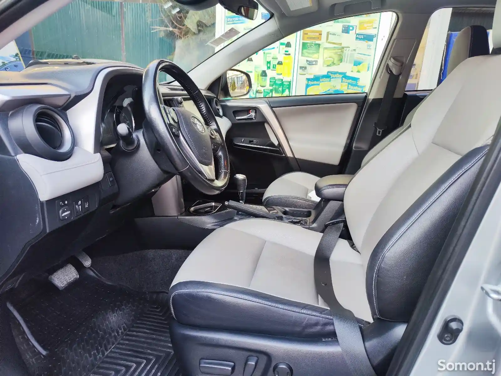 Toyota RAV 4, 2017-13