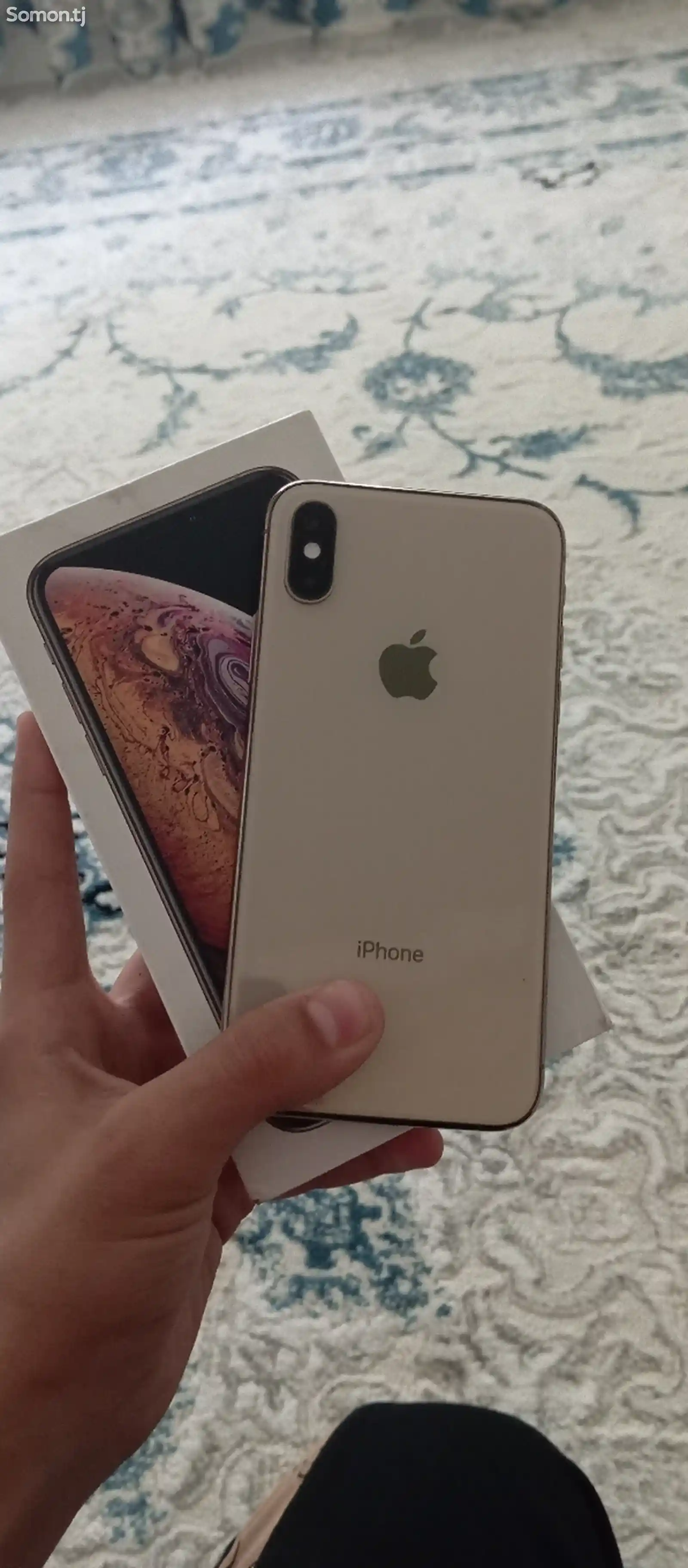 Apple iPhone Xs, 64 gb, Gold-1