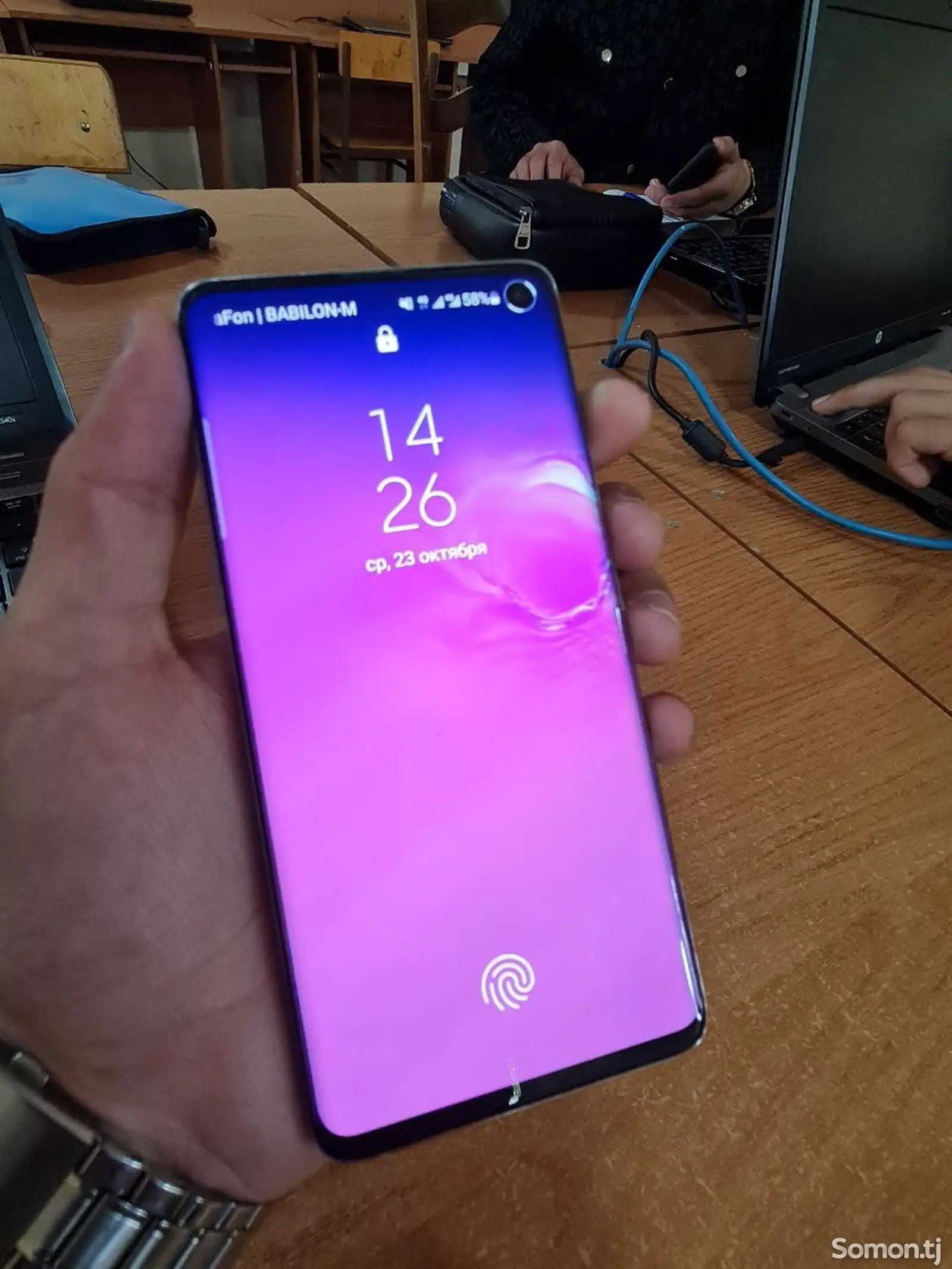 Samsung Galaxy S10-1