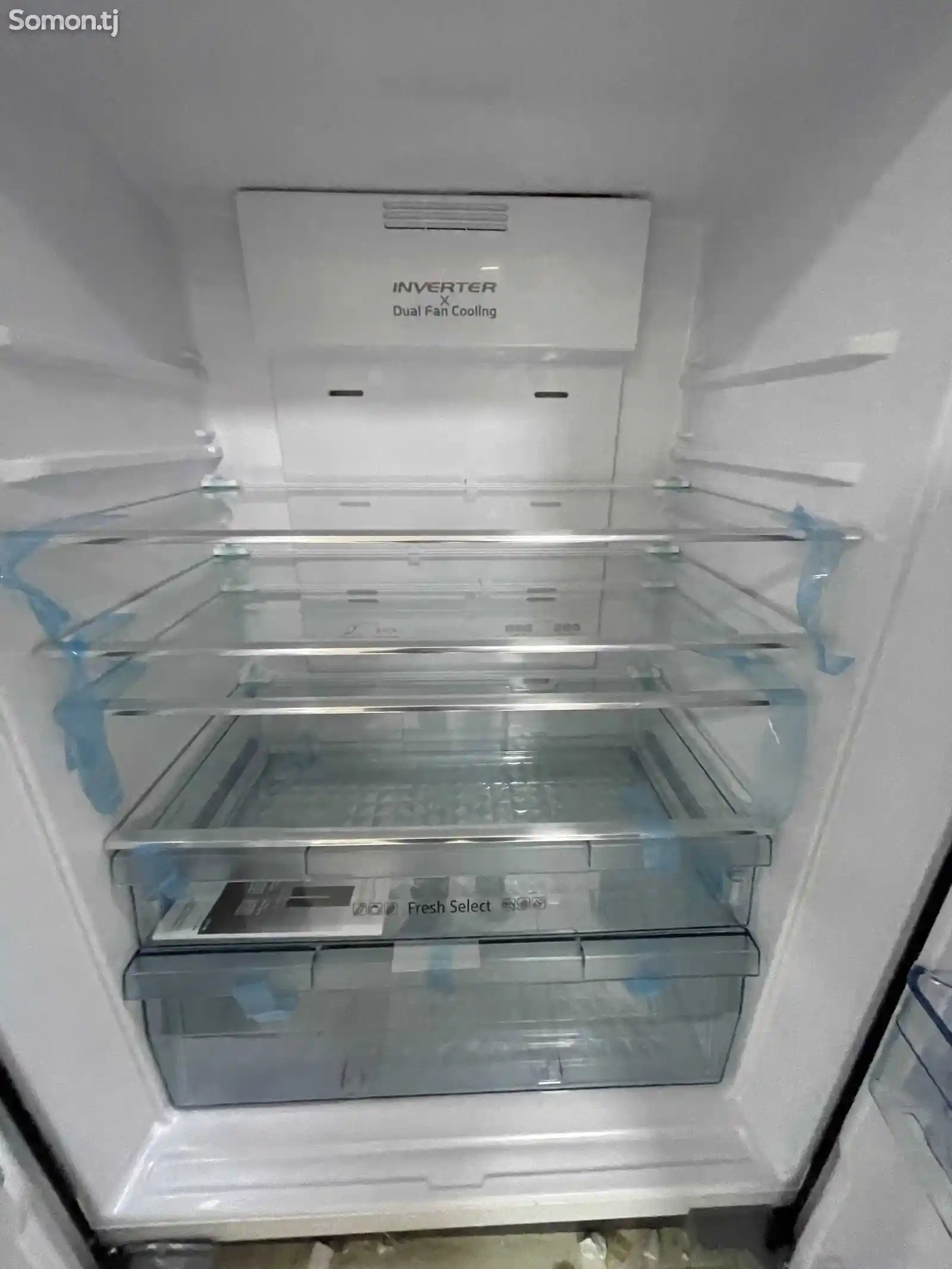 Холодильник Hitachi-9
