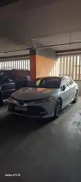 Toyota Camry, 2017-4