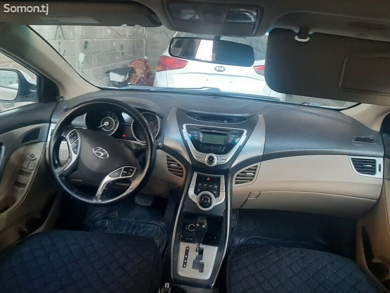 Hyundai Elantra, 2012-4