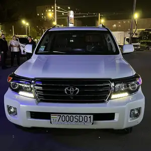 Toyota Land Cruiser, 2015