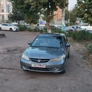 Honda Civic, 2005