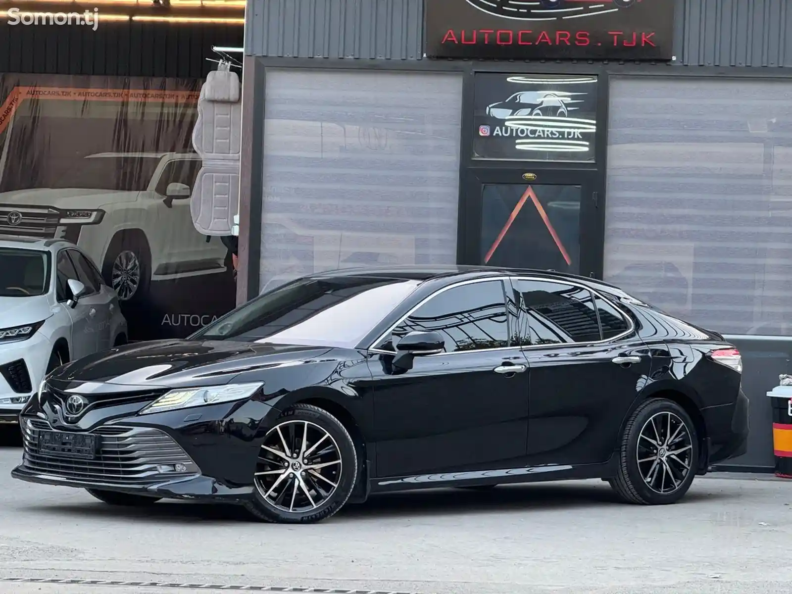 Toyota Camry, 2019-4