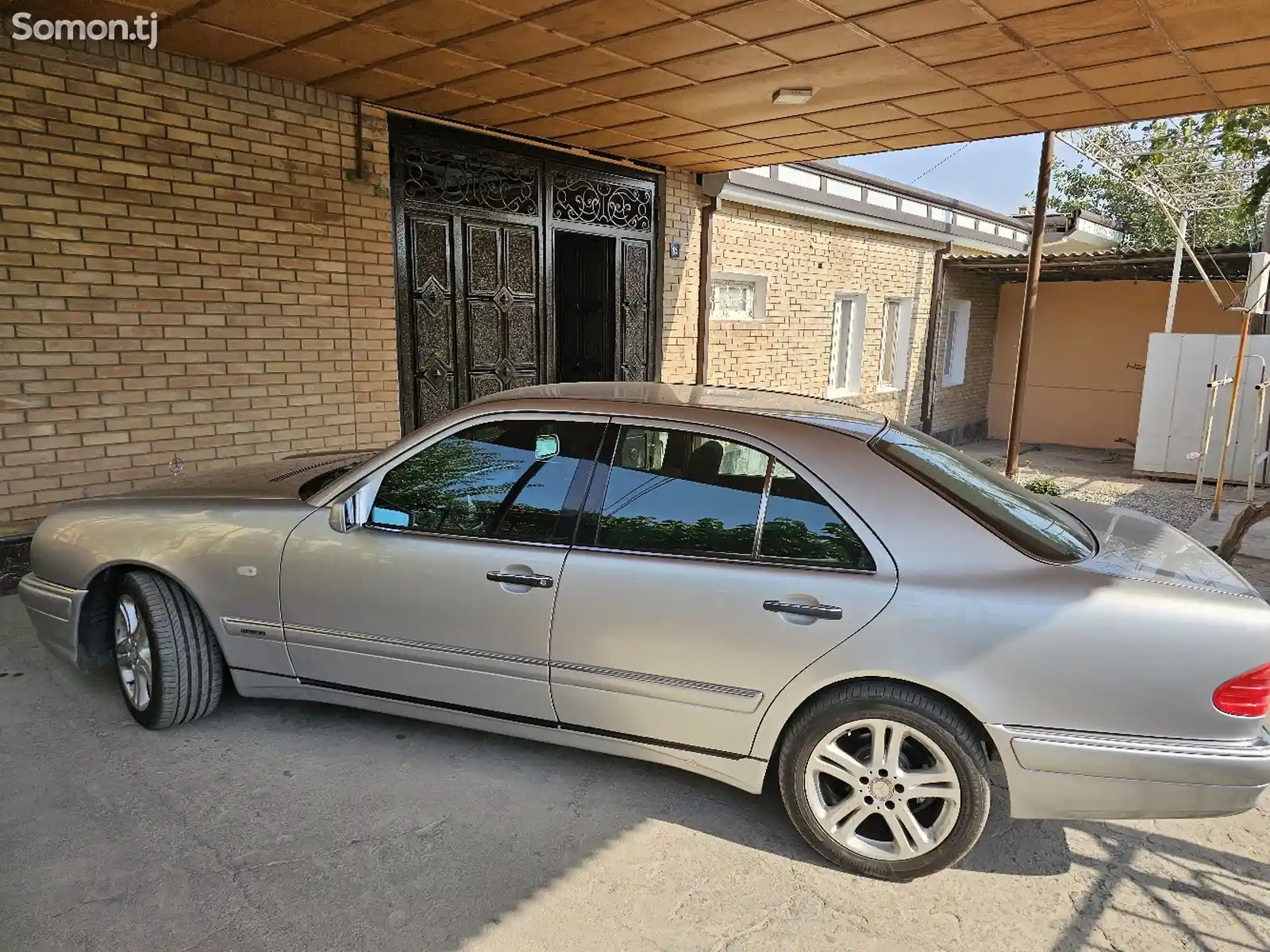 Mercedes-Benz E class, 1997-4