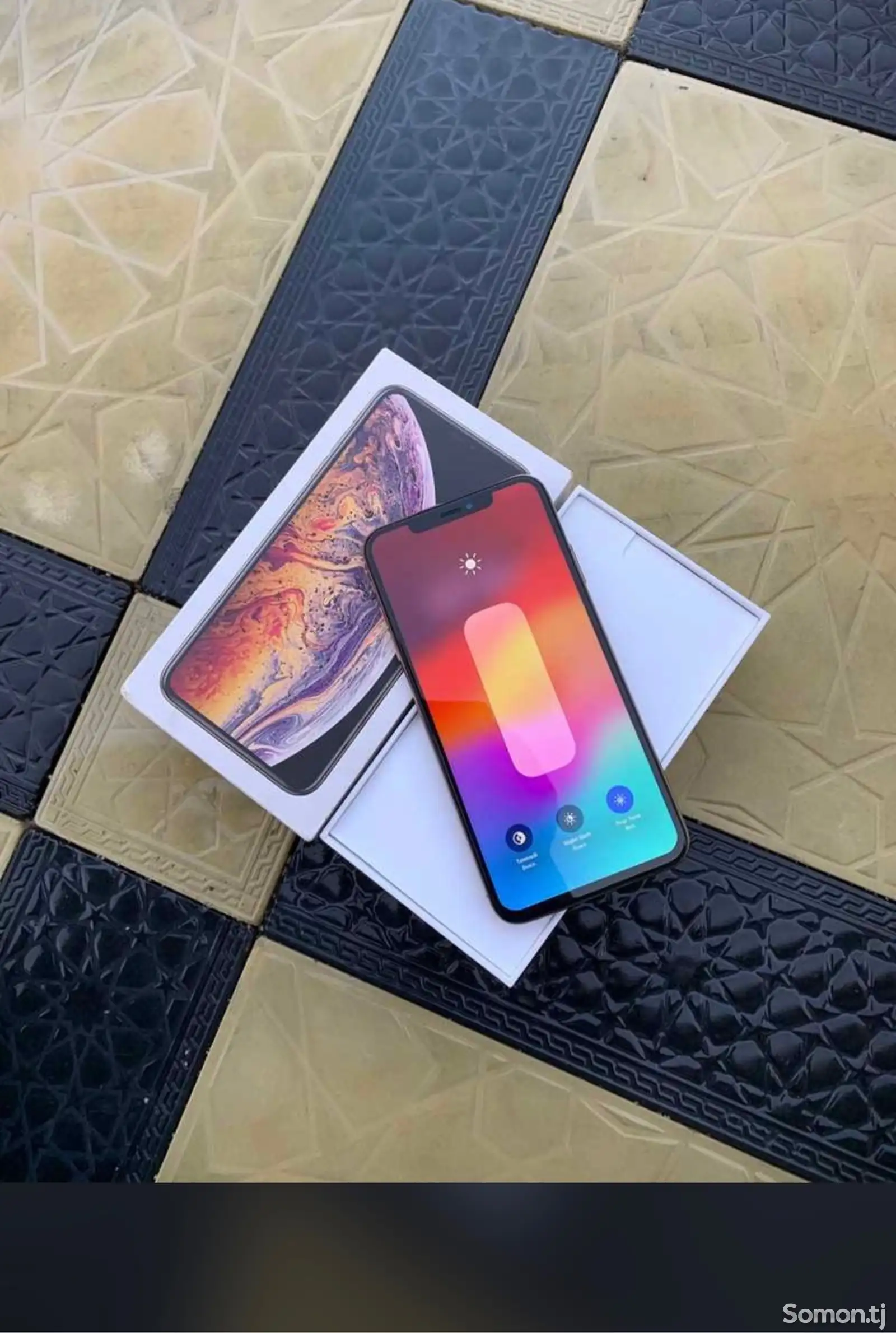 Apple iPhone Xs Max, 64 gb, Gold-2