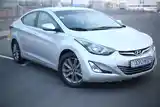 Hyundai Elantra, 2015-4