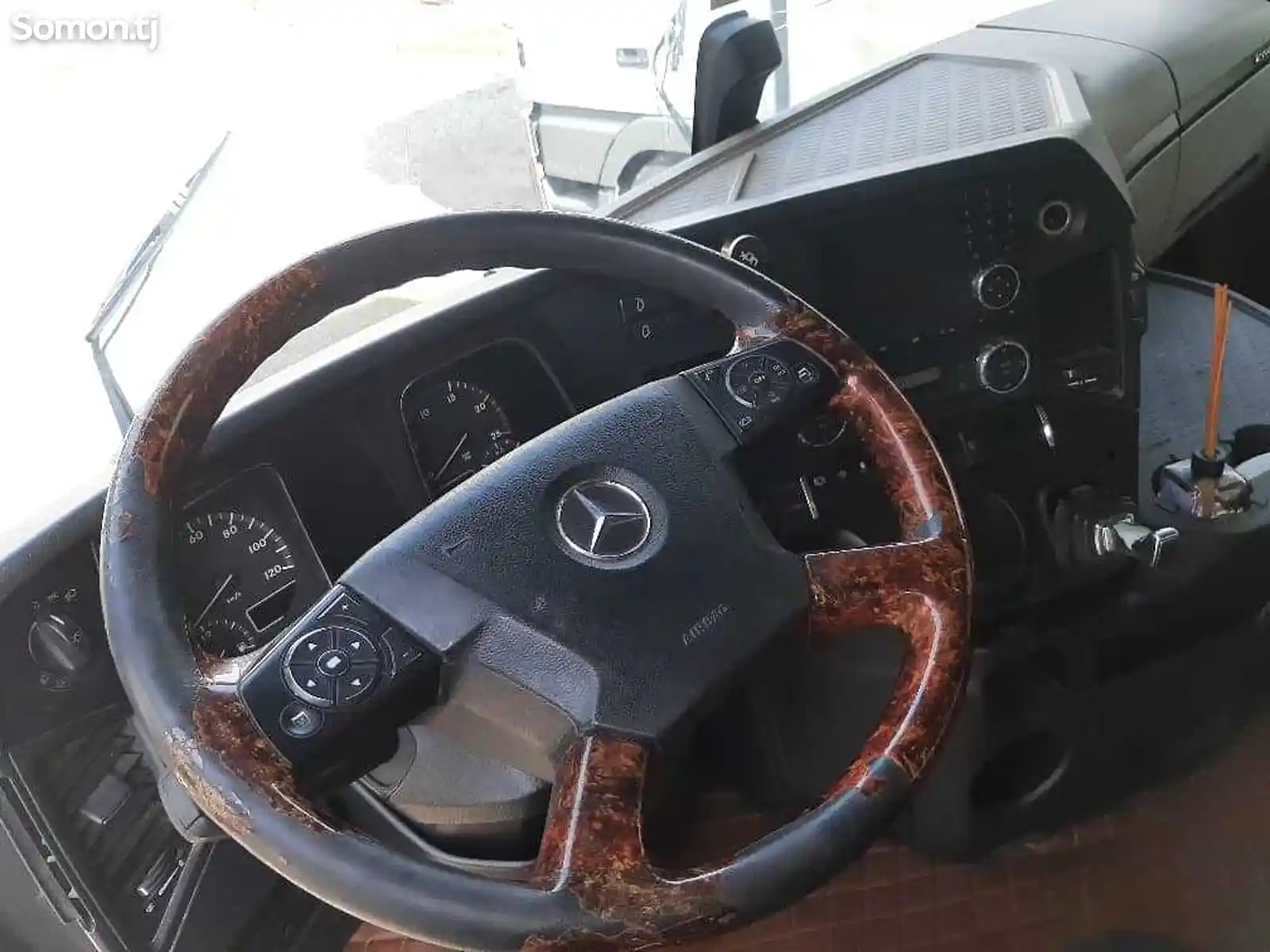 Грузовик Mercedes Benz Actros, 2012-4