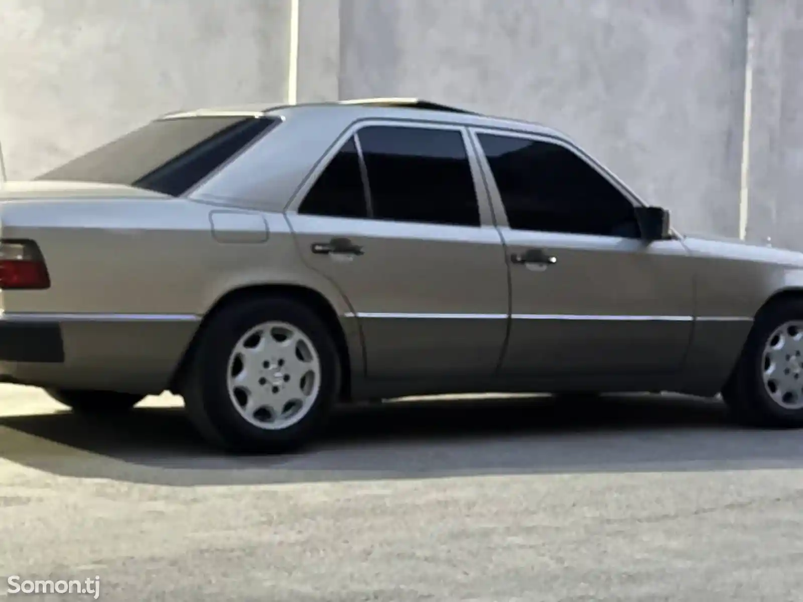 Mercedes-Benz W124, 1990-4