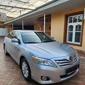 Toyota Camry, 2010