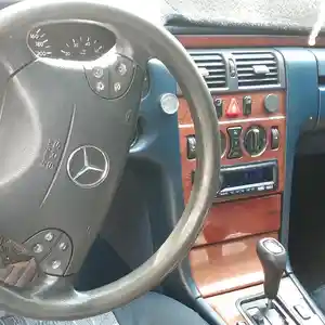 Mercedes-Benz E class, 1999