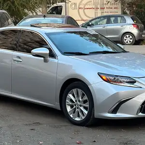 Lexus ES series, 2014