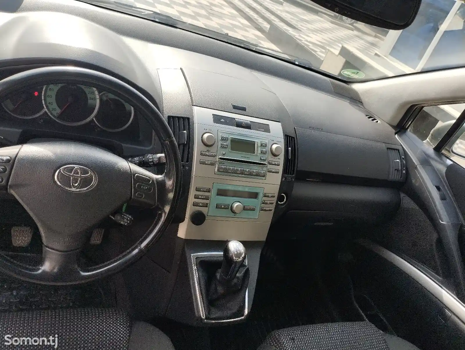 Toyota Corolla Verso, 2006-3