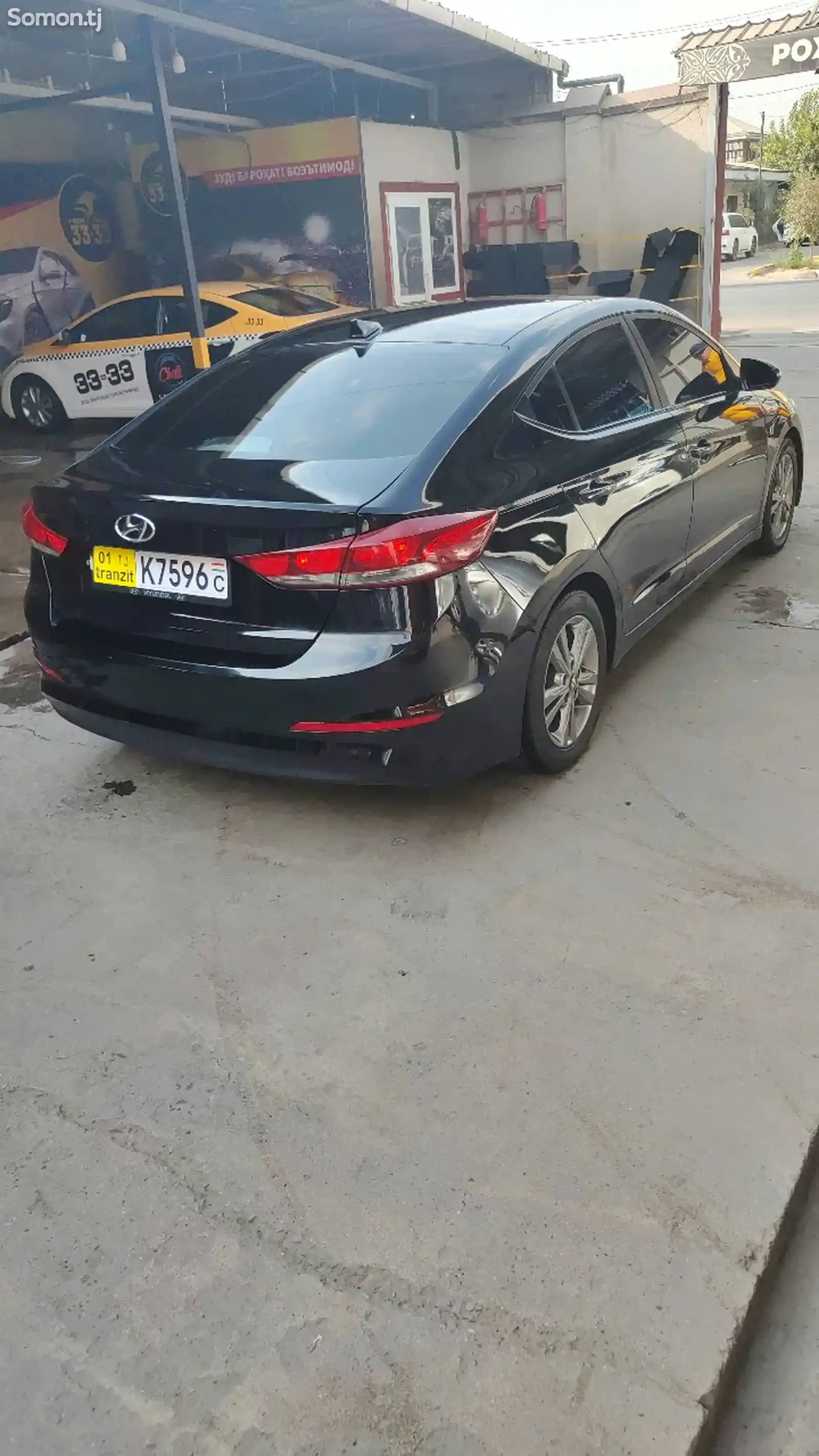 Hyundai Elantra, 2016-4