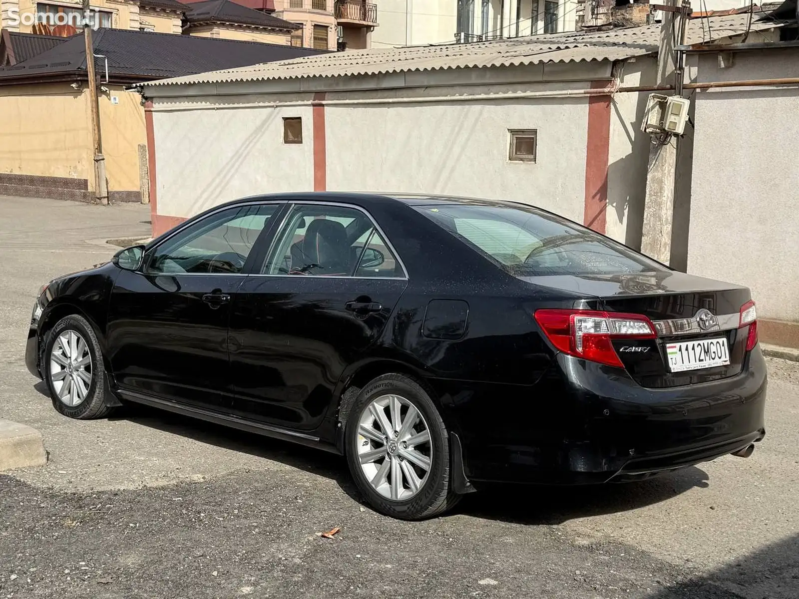 Toyota Camry, 2012-1