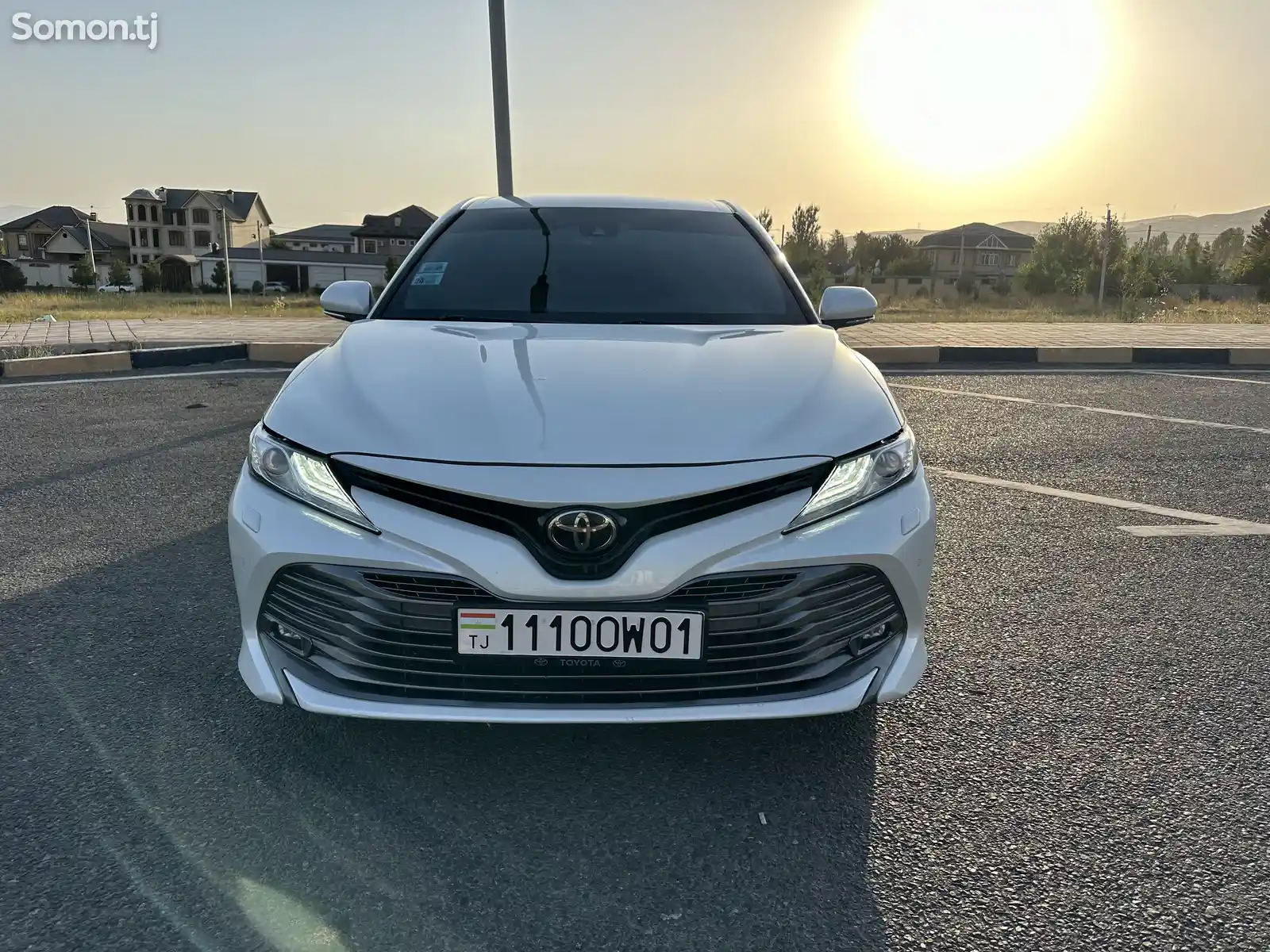 Toyota Camry, 2019-1