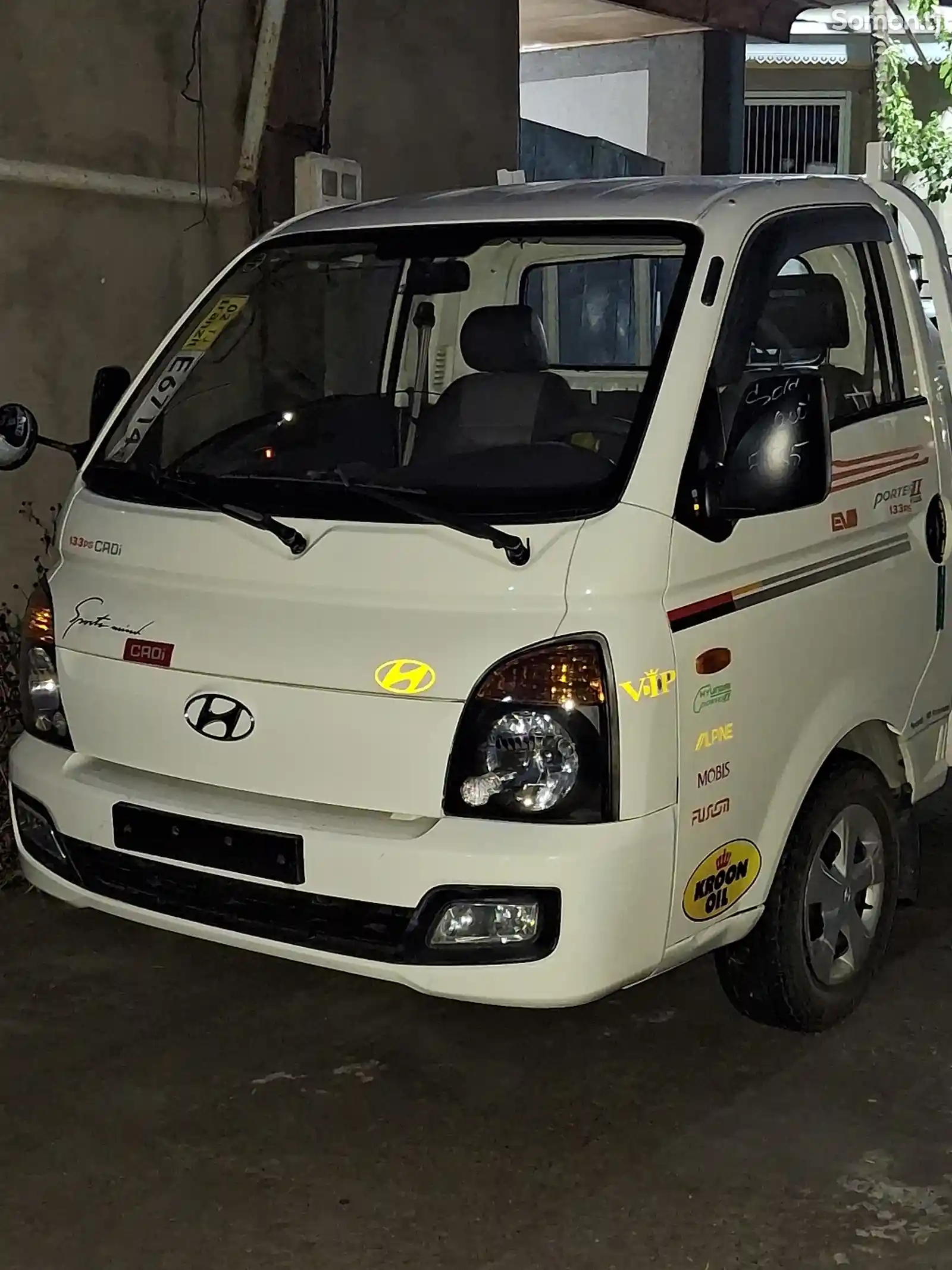 Бортовой автомобиль Hyundai Porter, 2014-1