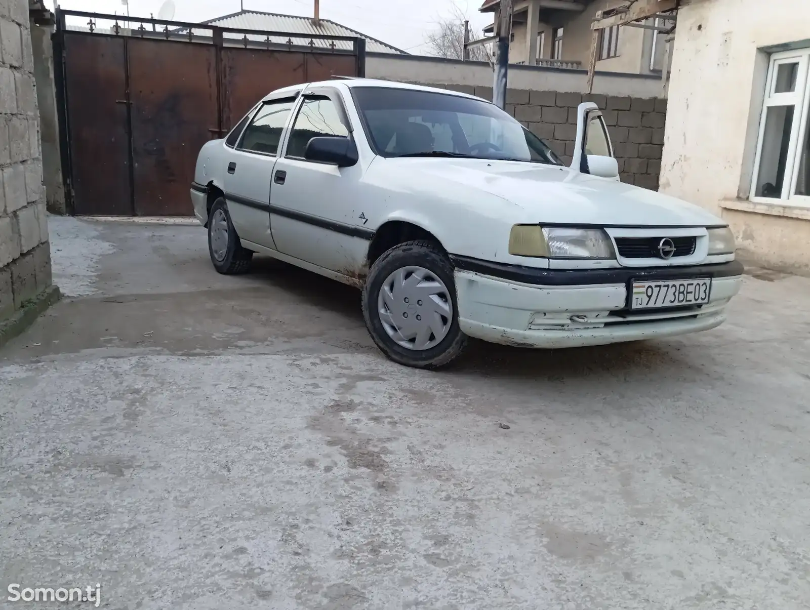 Opel Vectra A, 1995-1