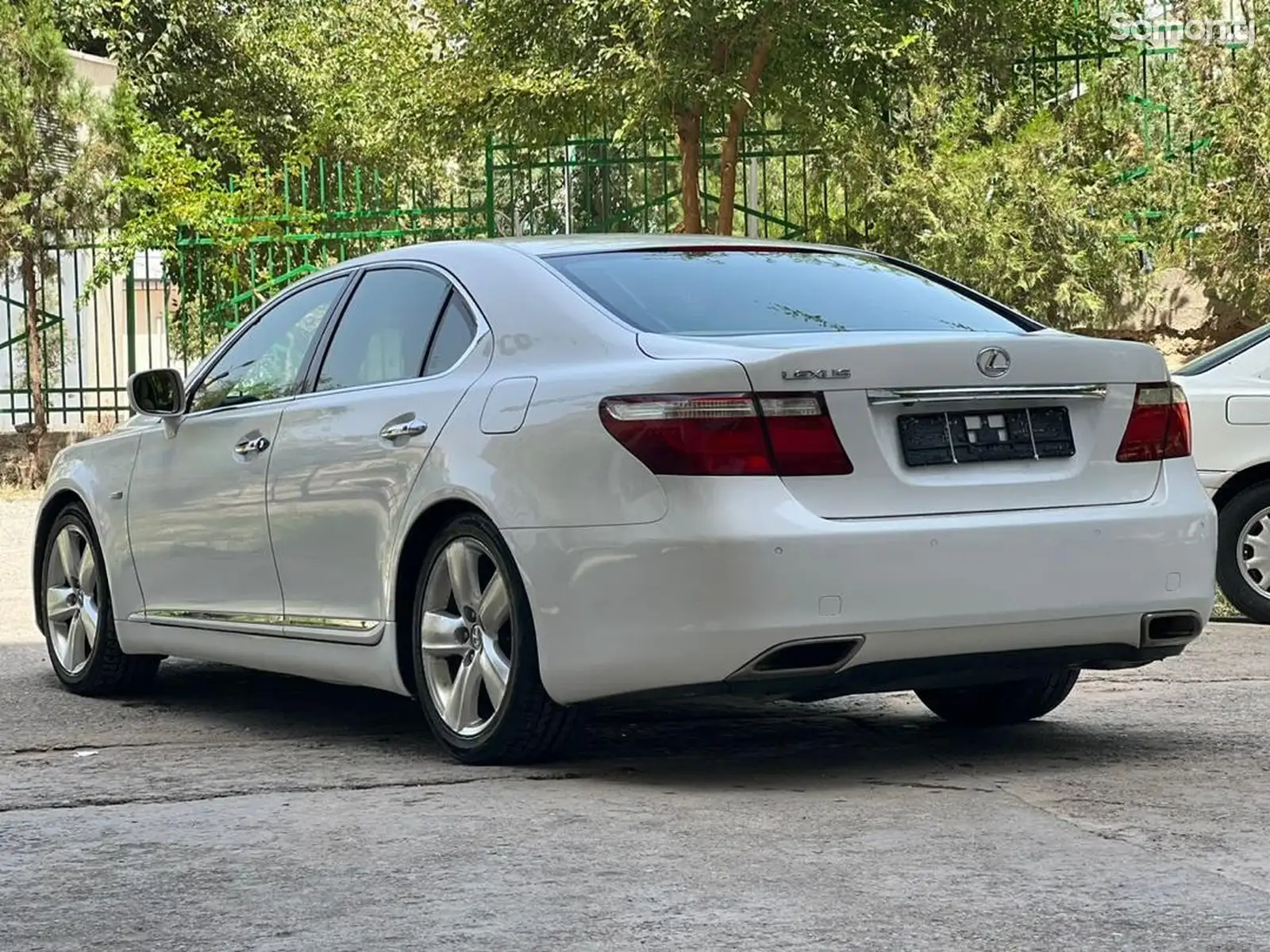 Lexus LS series, 2008-1