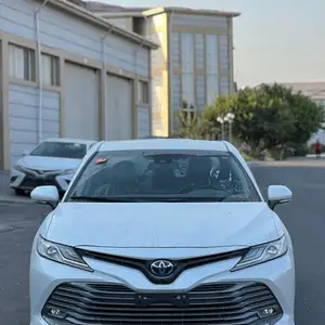 Передняя часть авто Toyota