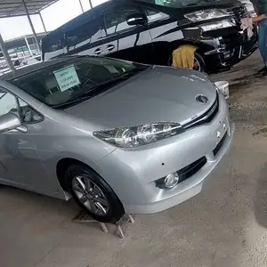 Toyota Wish, 2014